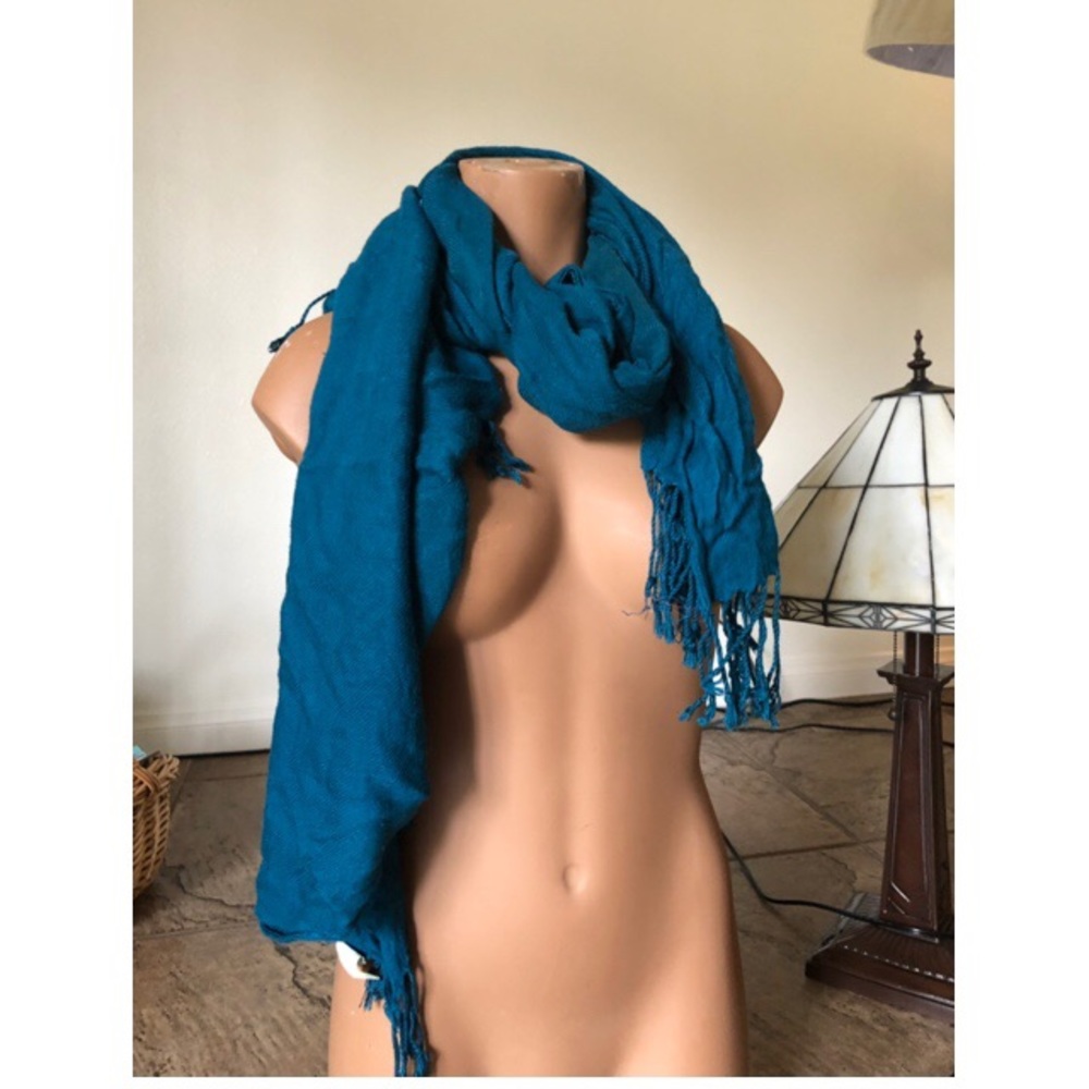 Teal scarf